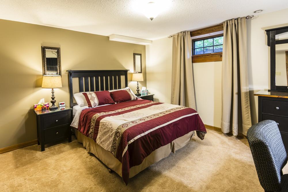 Rustlers Lodge Sundre Экстерьер фото