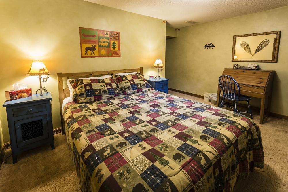 Rustlers Lodge Sundre Экстерьер фото